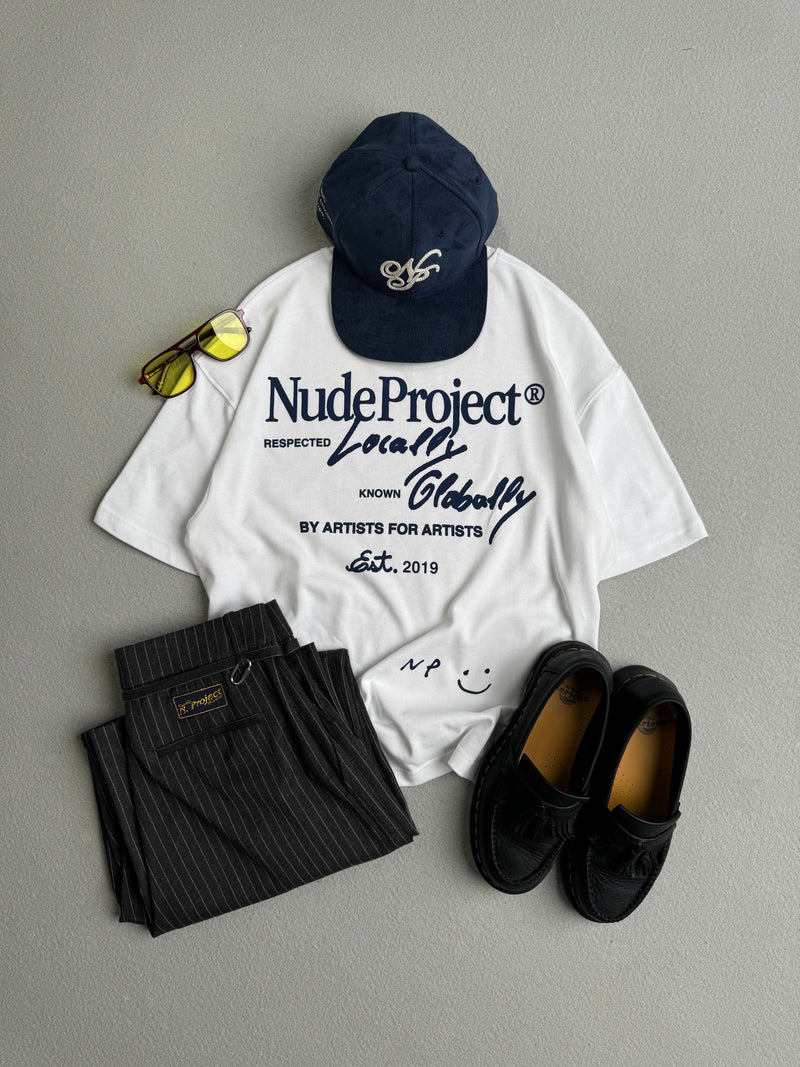 GLOBAL SOON TEE WHITE